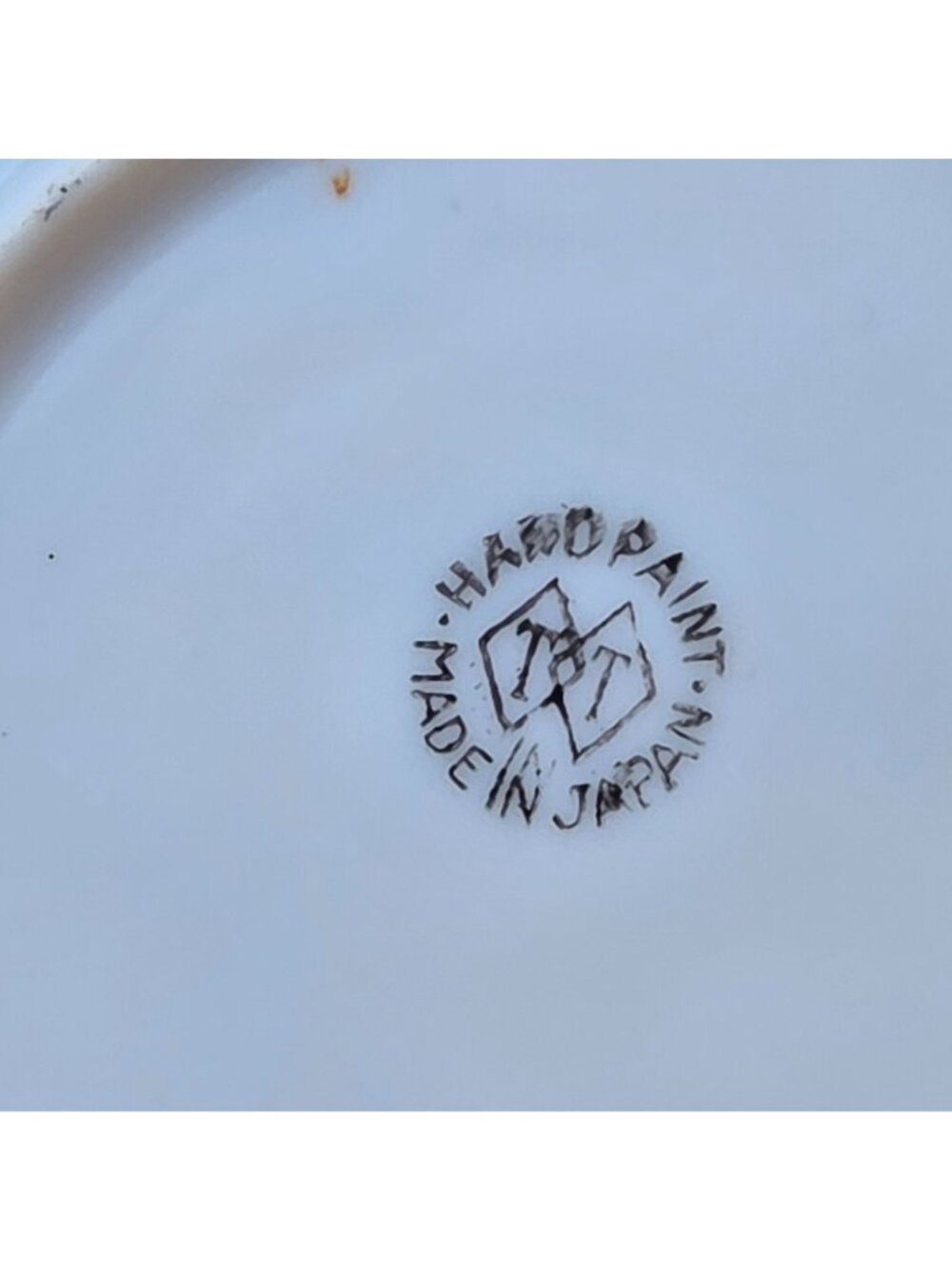 Vintage Japanese Satsuma Moriage Kannon Arhat Hand Painted Saucer Set 2 - Picture 5 of 12